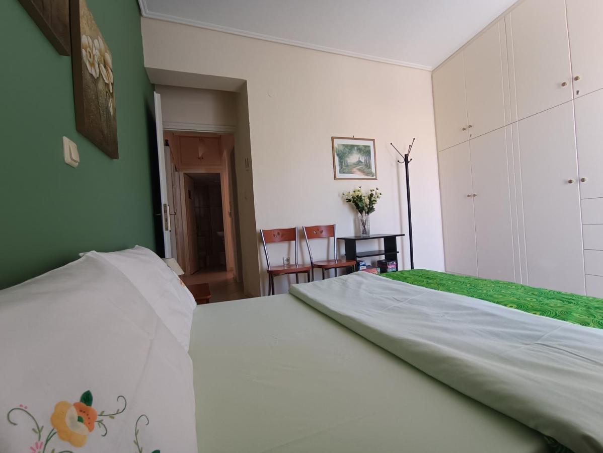 Thalia Apartment In Kalamata, 15' Walk From The City Center And The Beach Esterno foto
